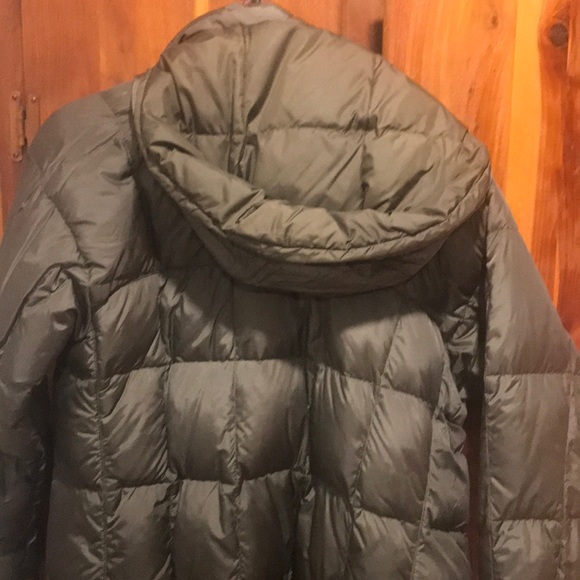 North Face Winter coat - Picture 3 of 6